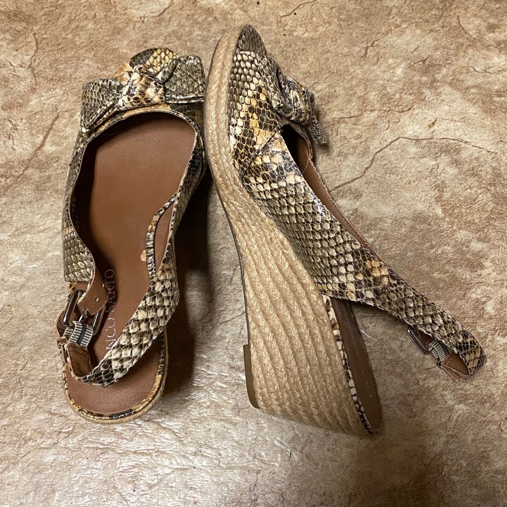Franco Sarto Brown Snakeskin Espadrille Size 9.5M Sandals Summer Beach Fall